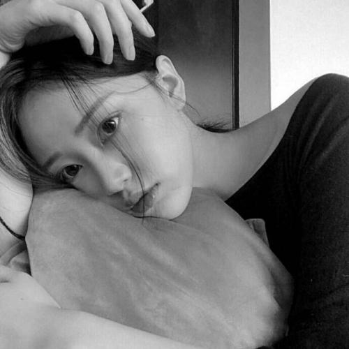 人物插画元素主题素材_美女图片微信头像背影酷霸气