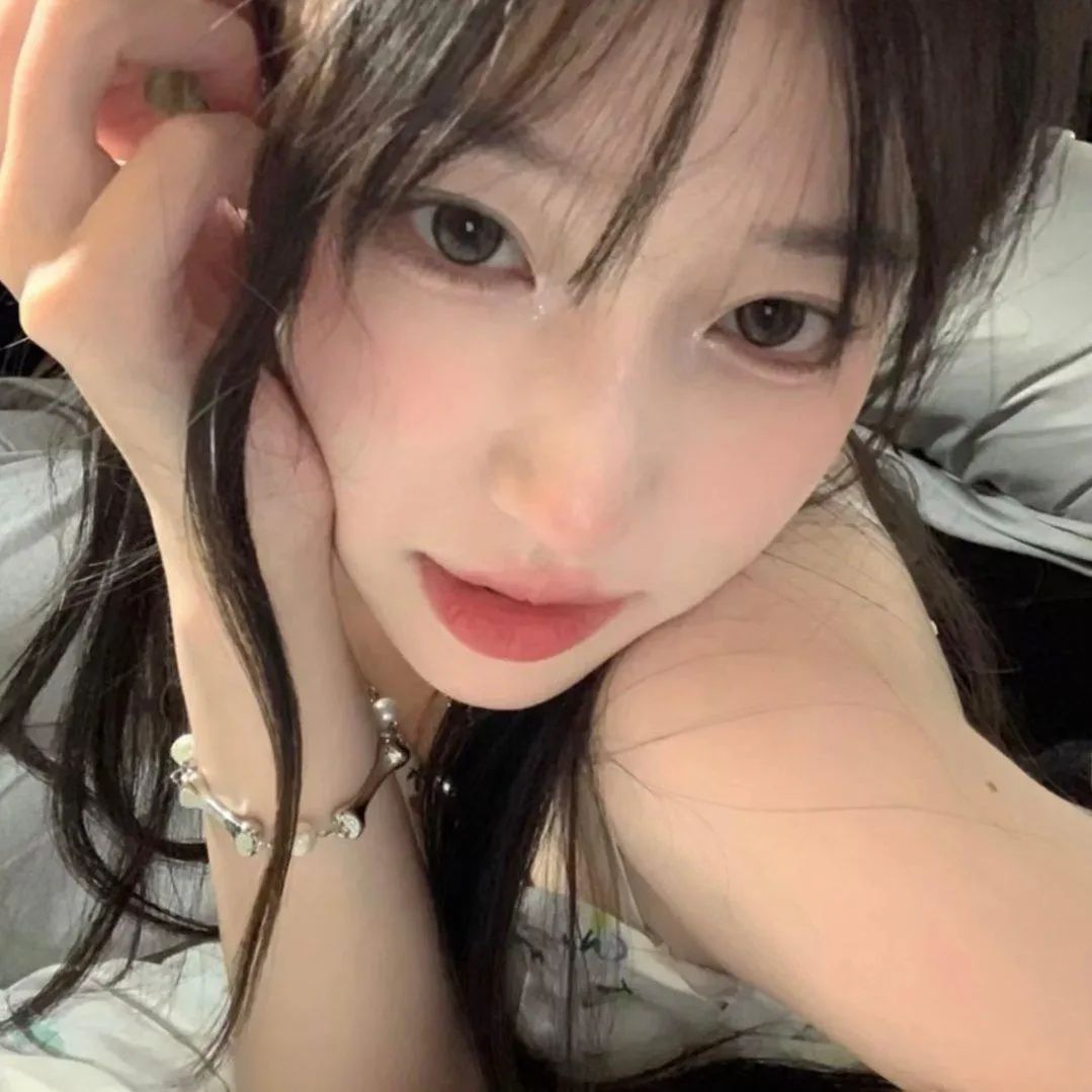 墨茨收集女头真人头像_美女图片微信头像侧面