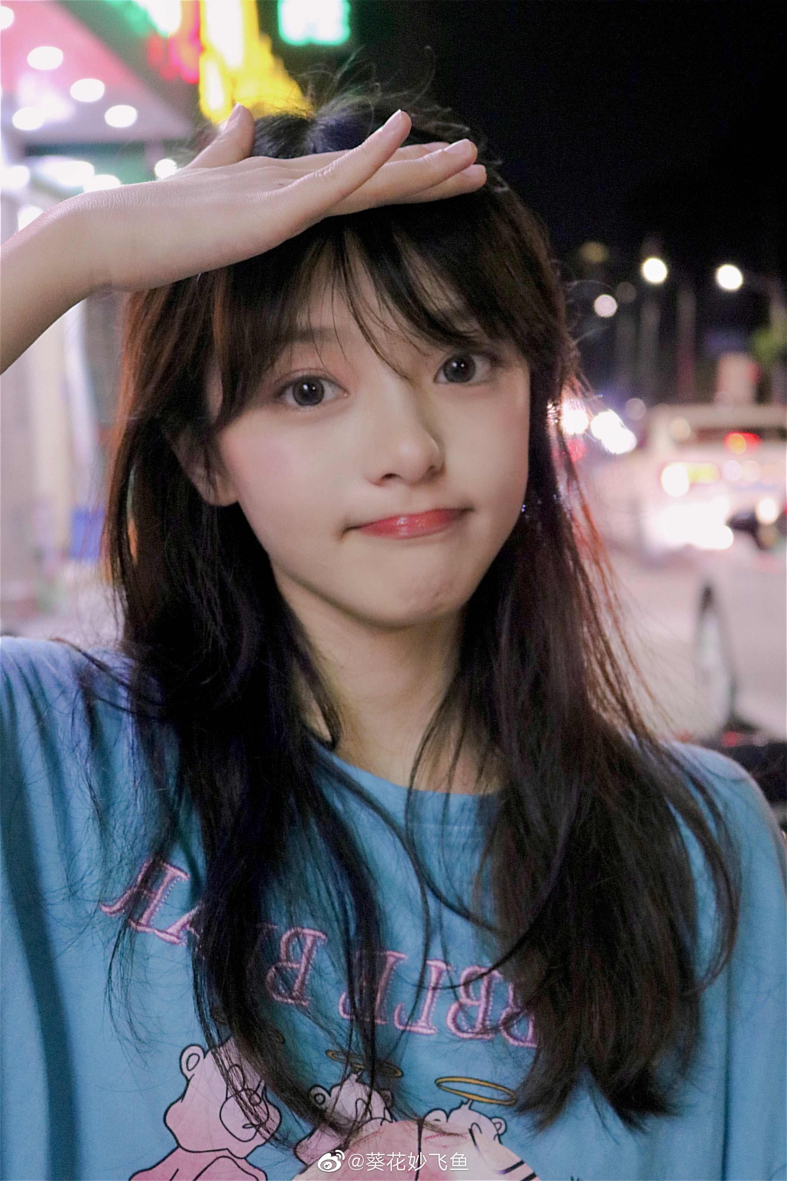 热门热门微博微博_美女壁纸手机壁纸