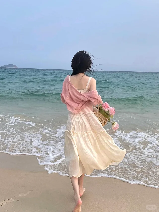 女生背影头像英子头像馆来自小红书网页版_美女时尚街拍