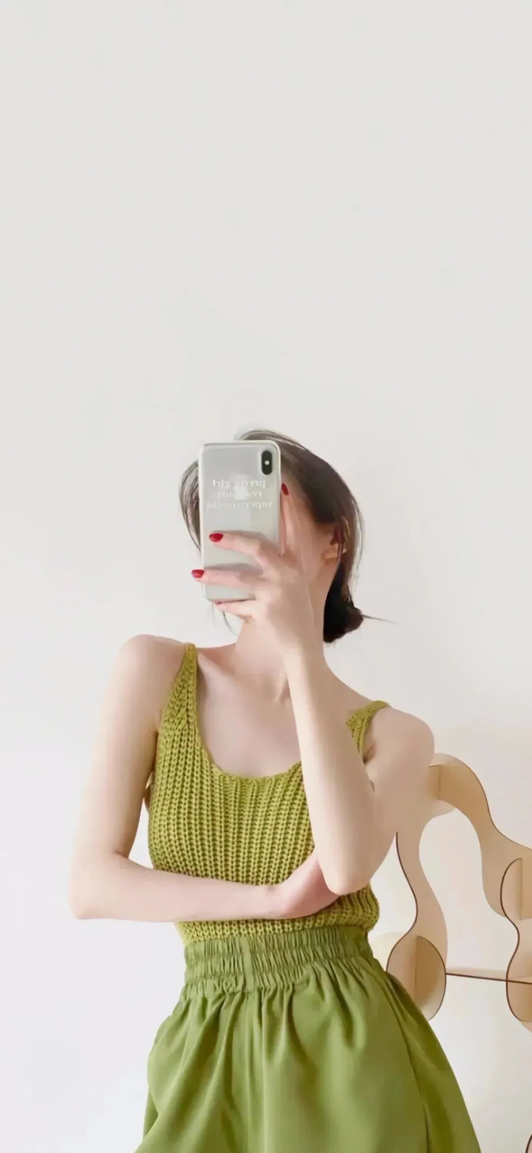 我喜欢这般热烈且自由的我_美女时尚街拍