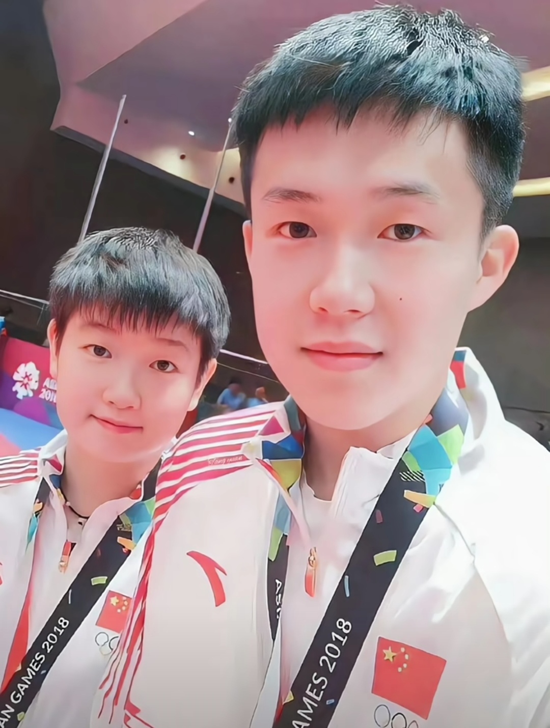 黑灵芝美女头像真人