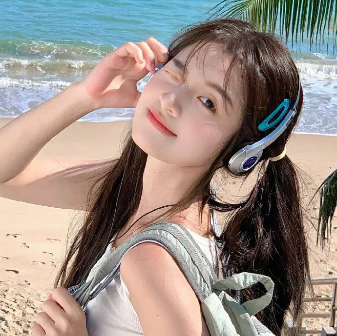 易梦玲_美女照片手机挡脸头像