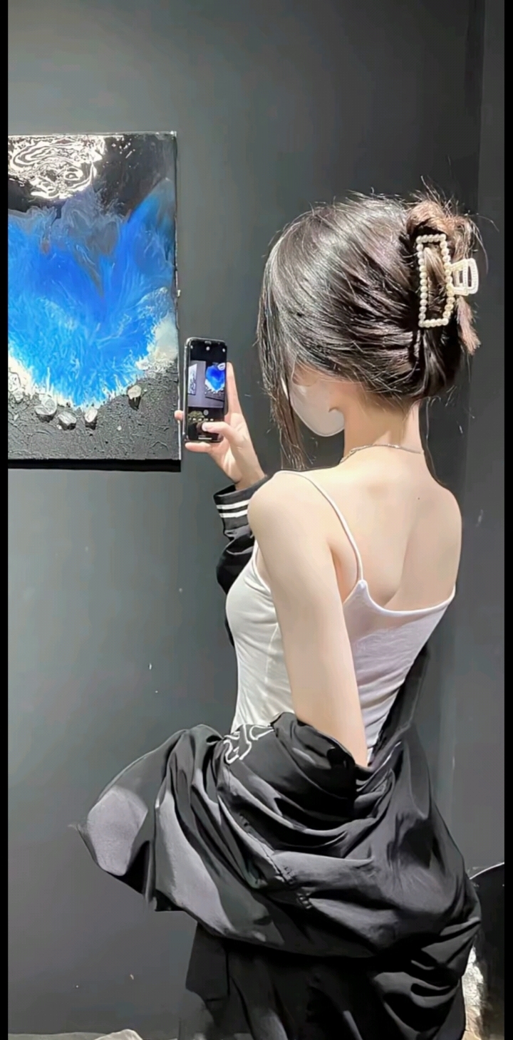 今日头条_美女高雅造型