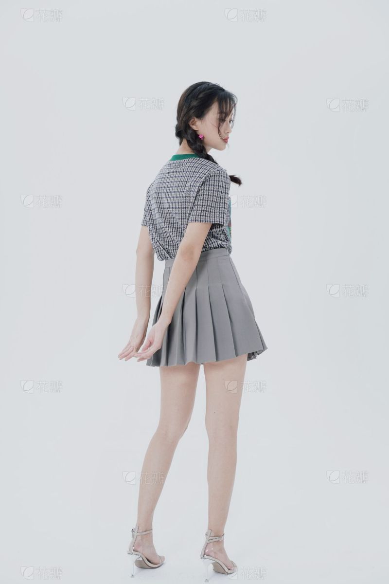 街拍海报_美女头像真人