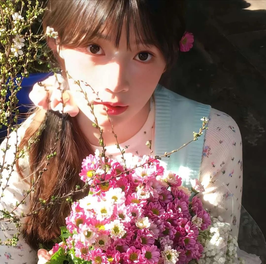 Big波诱惑美女头像真人