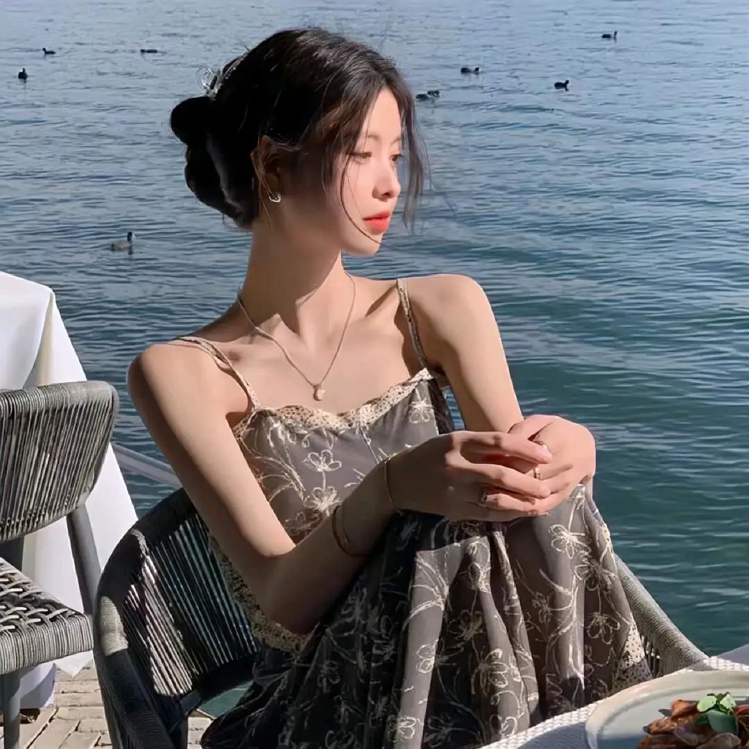 天堂任务天路历程美女头像ai