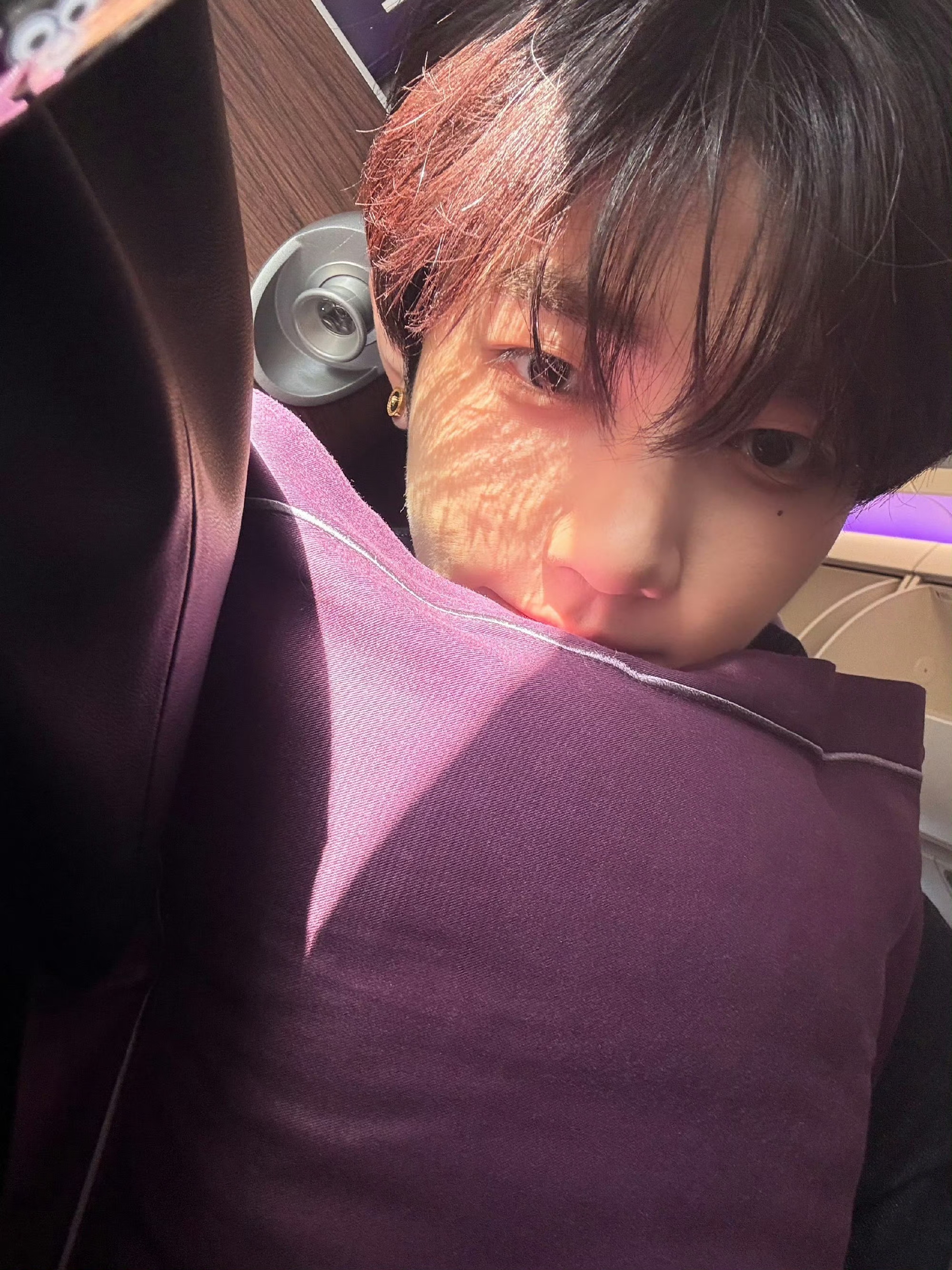 美女照片游泳壁纸_美女自拍背影微信头像