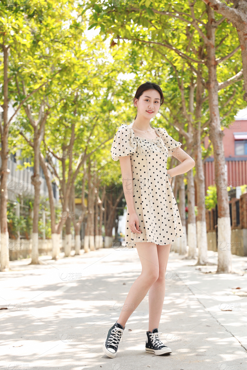女孩手机壁纸_美女照片