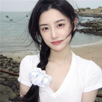 温柔纯欲女生头像_美女头像真人可爱