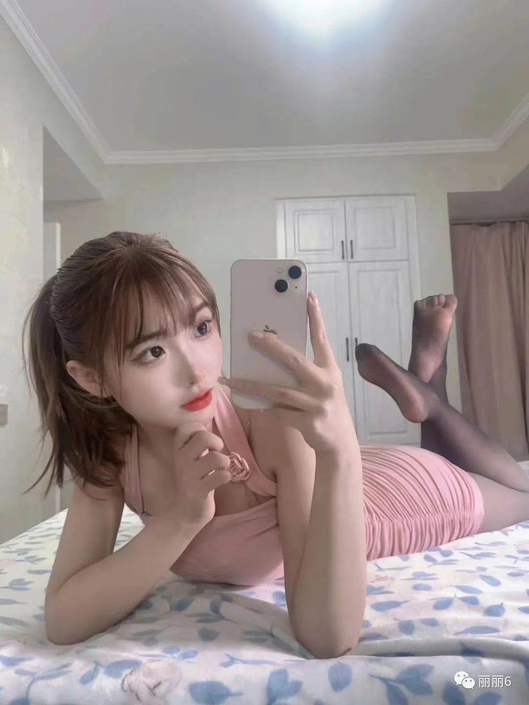 微博_美女高雅造型