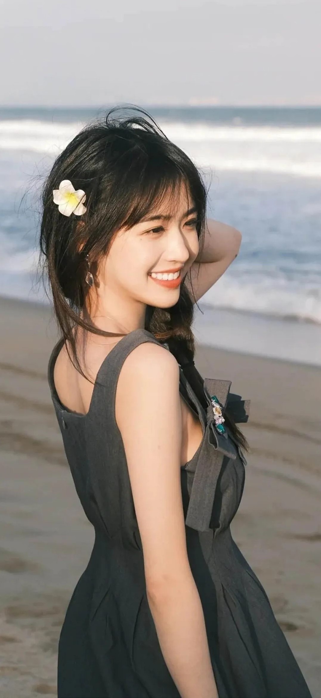 图片欣赏_美女照片侧脸好看头像