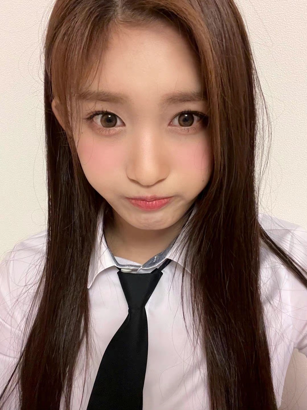 美女图片微信头像侧面_美女头像真人