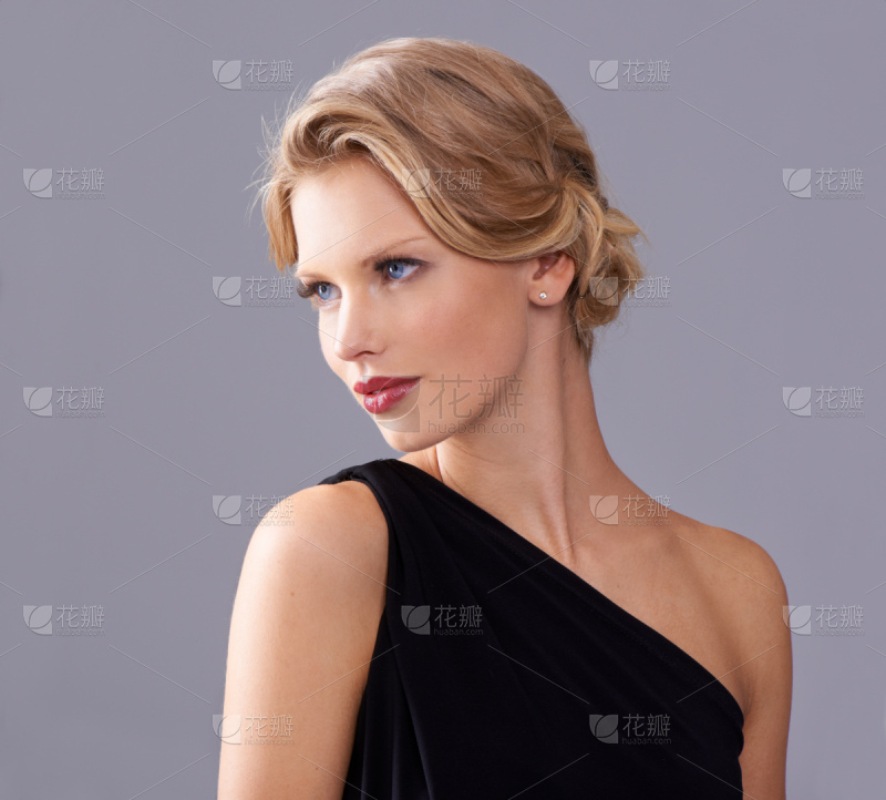 美女头肩肖像皮肤清亮_美女头像